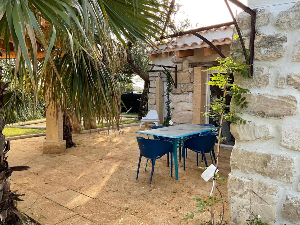 Vila Mazet Du Pecheur Saint-Laurent-dʼAigouze Exteriér fotografie